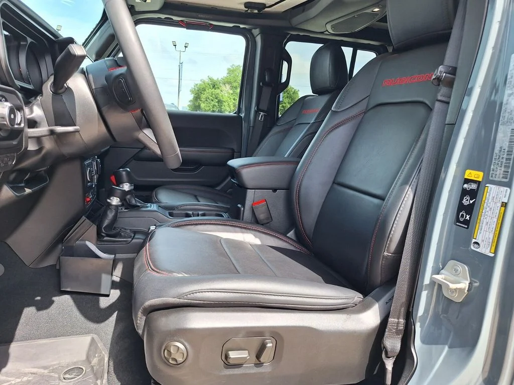 Used 2024 Anvil Clearcoat Jeep Rubicon image 14