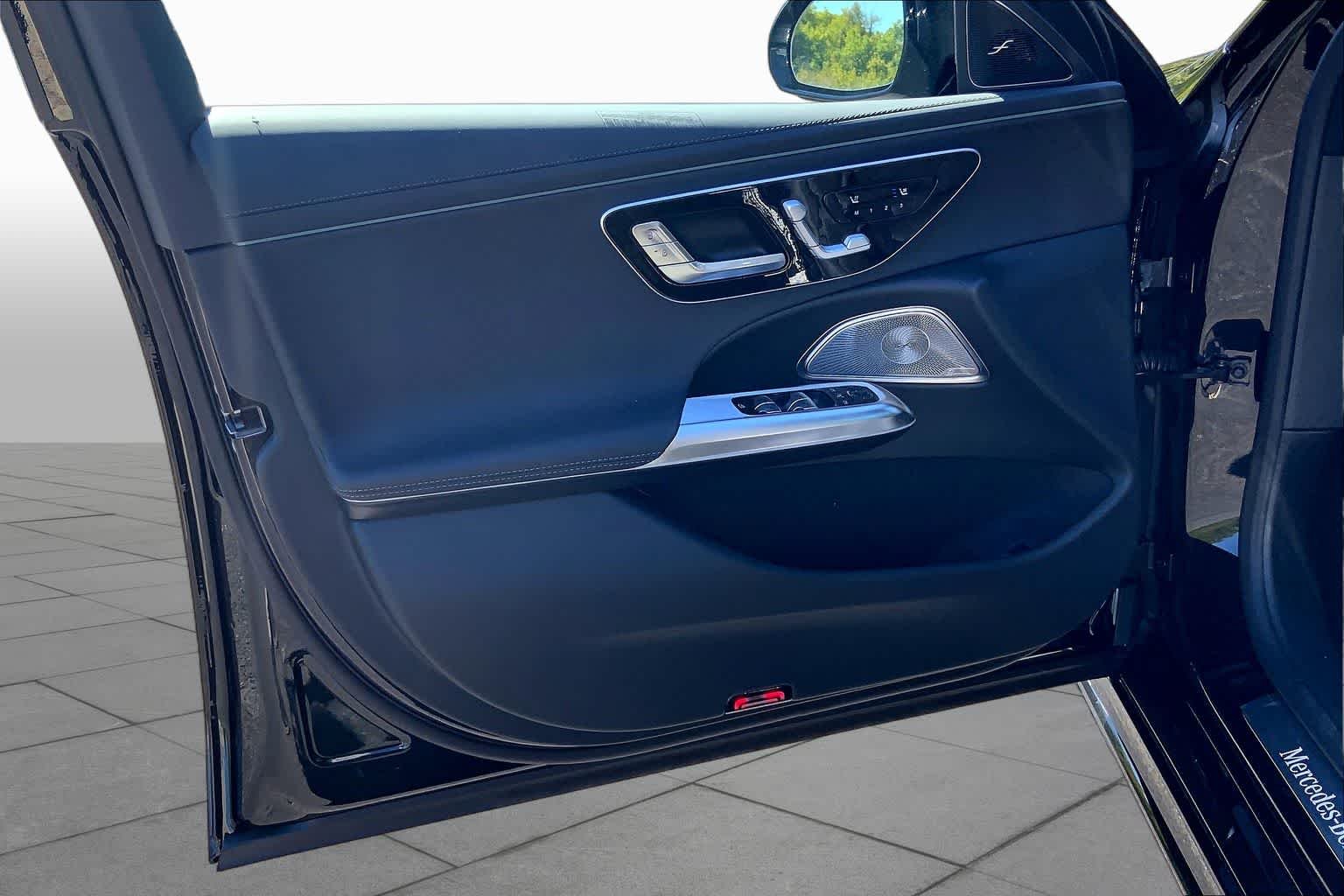 New 2026 Obsidian Black Metallic Mercedes-Benz E 350 image 10