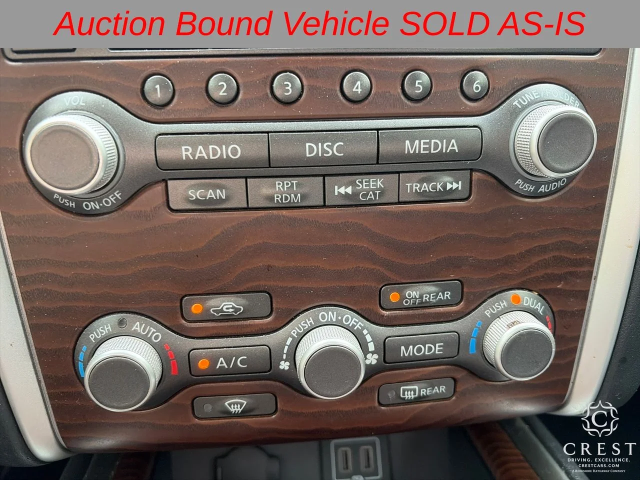 Used 2018 Brilliant Silver Nissan Platinum image 22