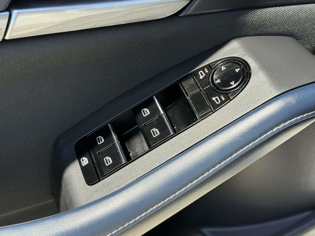 Used 2020 White Mazda S image 29