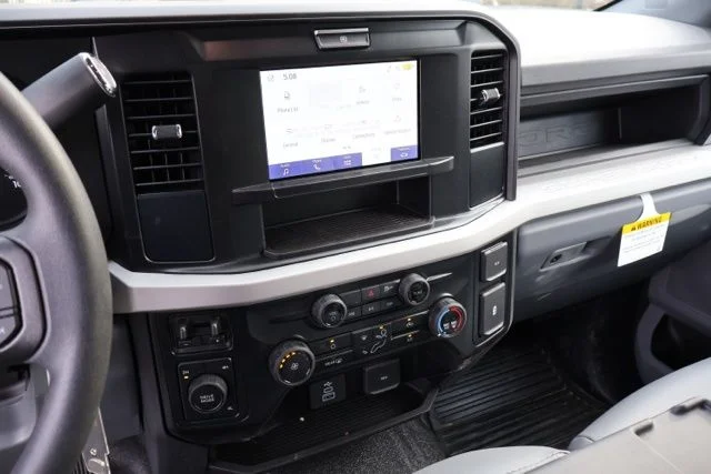 New 2026 Oxford White Ford F-550® XL image 22