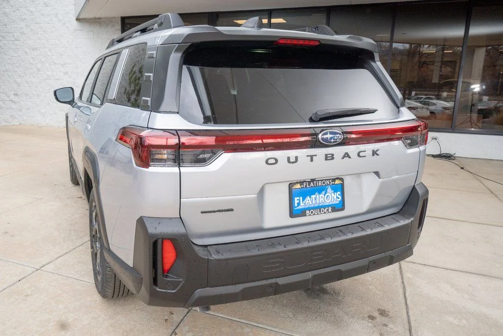 New 2026 ICE SILVER METALLIC Subaru Limited image 5