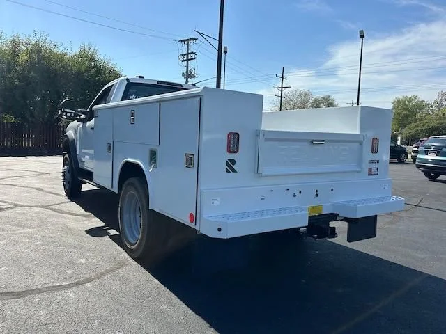 2024 Ford F-450 Super Duty Chassis Cab XL - Photo 8