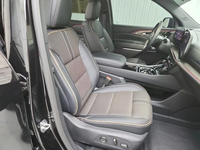Used 2026 Black Chevrolet High Country image 39