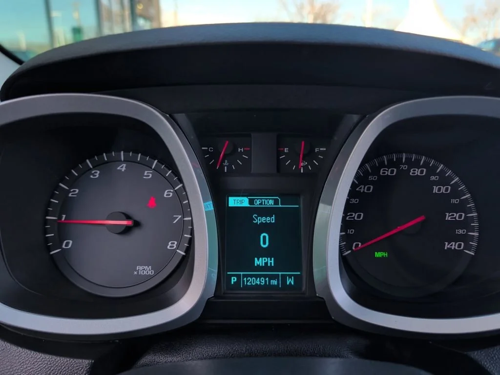 Used 2016 SIREN RED TINTCOAT Chevrolet LT image 17