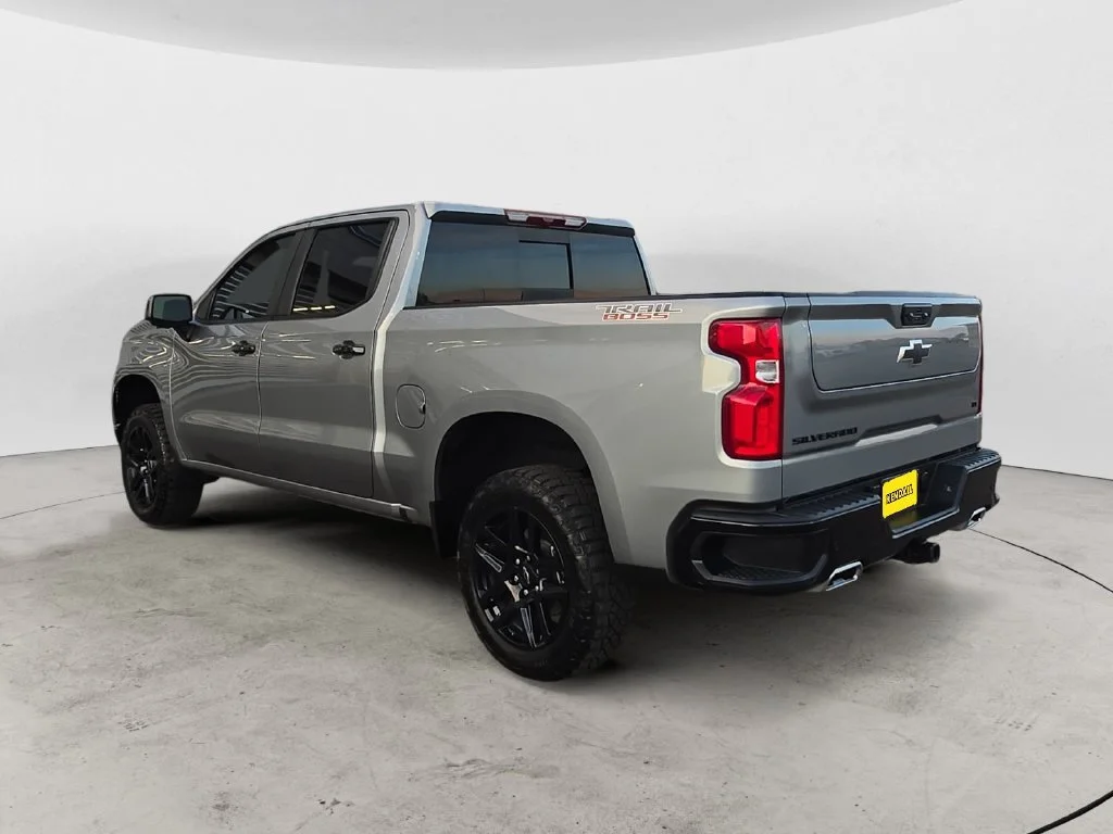 Used 2026 Sterling Gray Metallic Chevrolet LT Trail Boss image 11