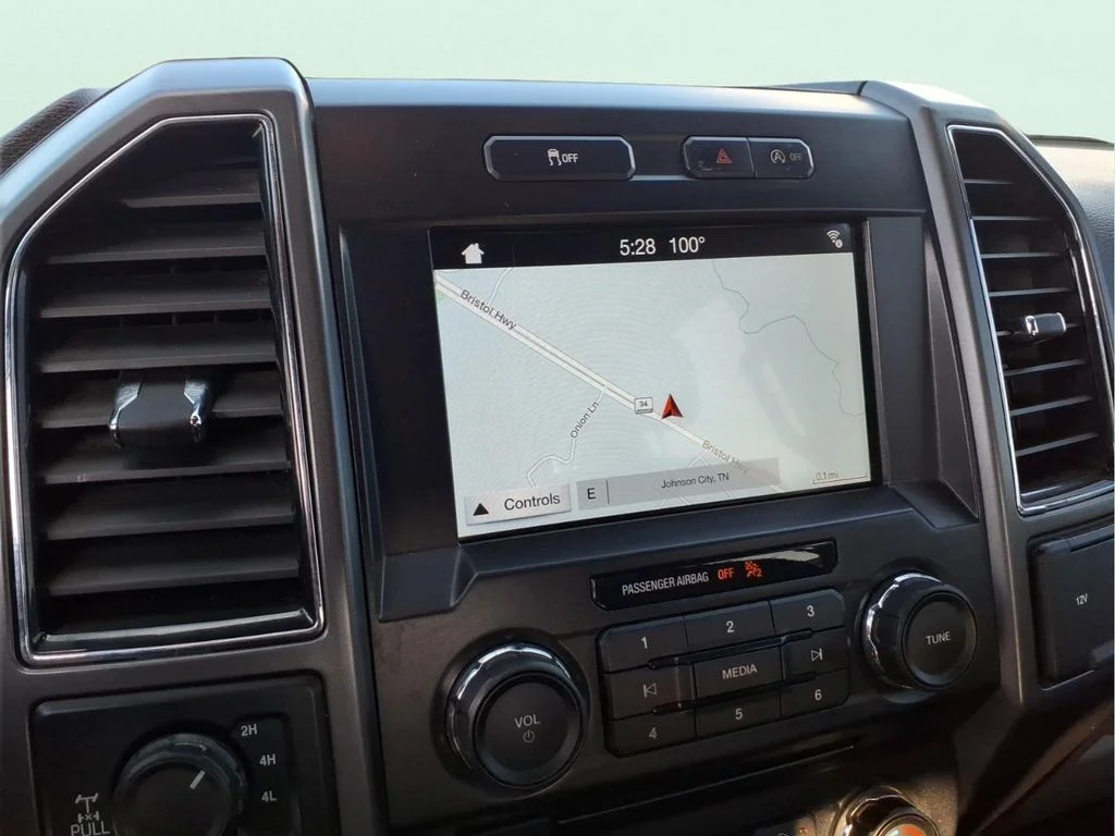 Used 2018 Blue Ford XLT image 23