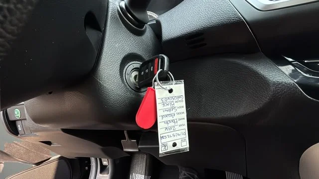 Used 2016  Honda LX image 28