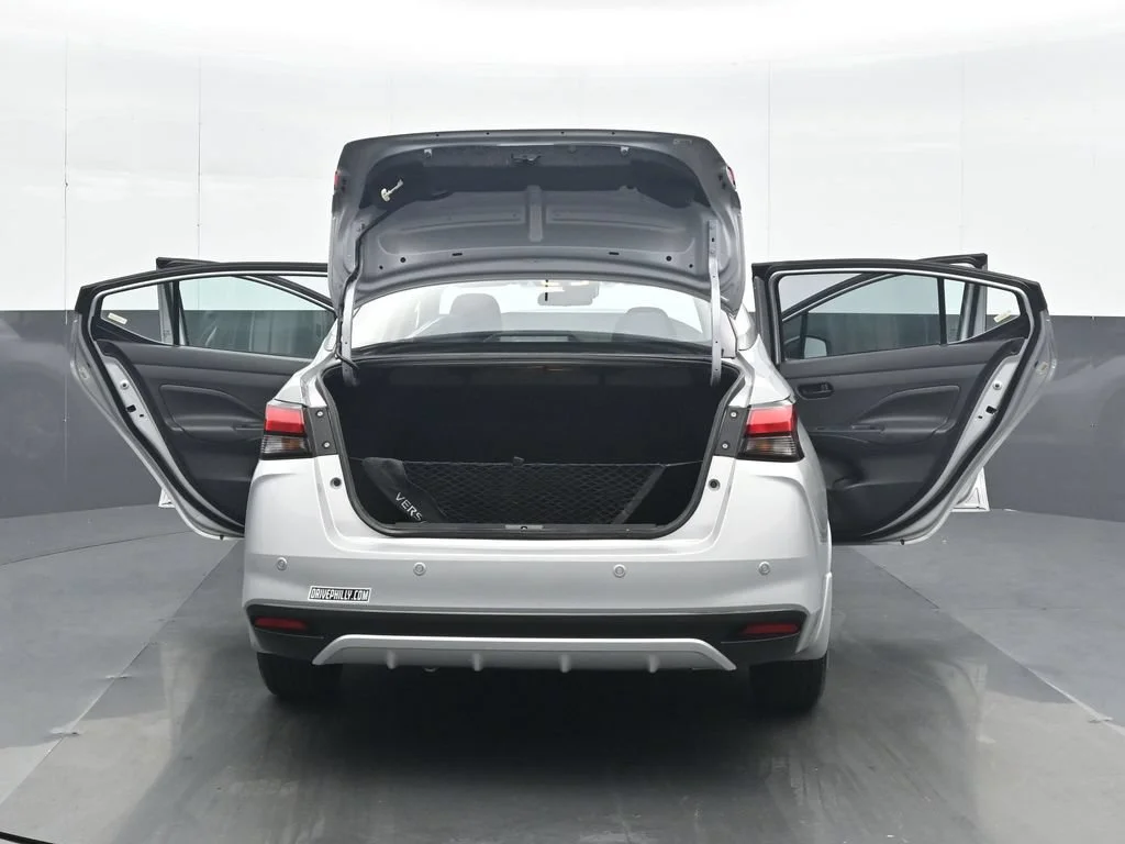 Used 2024 Silver Nissan 1.6 S image 37