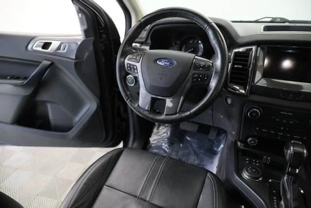 Used 2020 Black Ford Lariat image 23