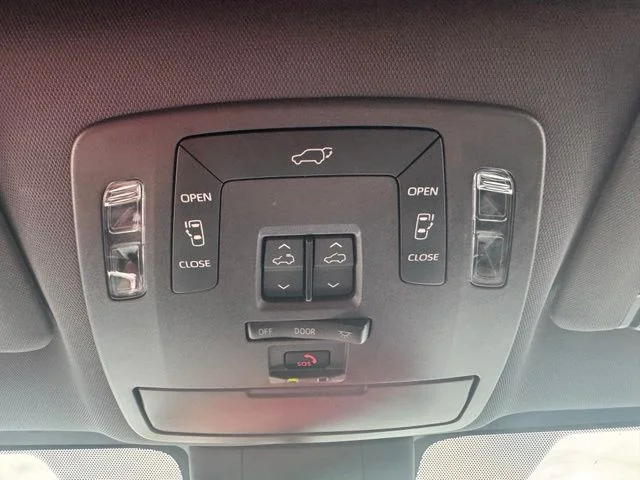 Used 2022 White Toyota XSE image 31