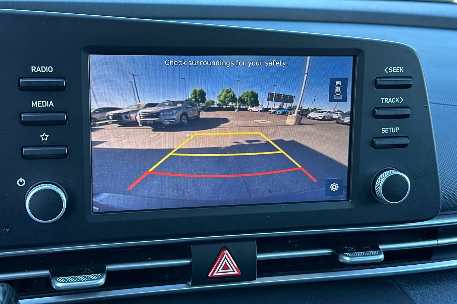 Used 2022 Phantom Black Hyundai SE image 18