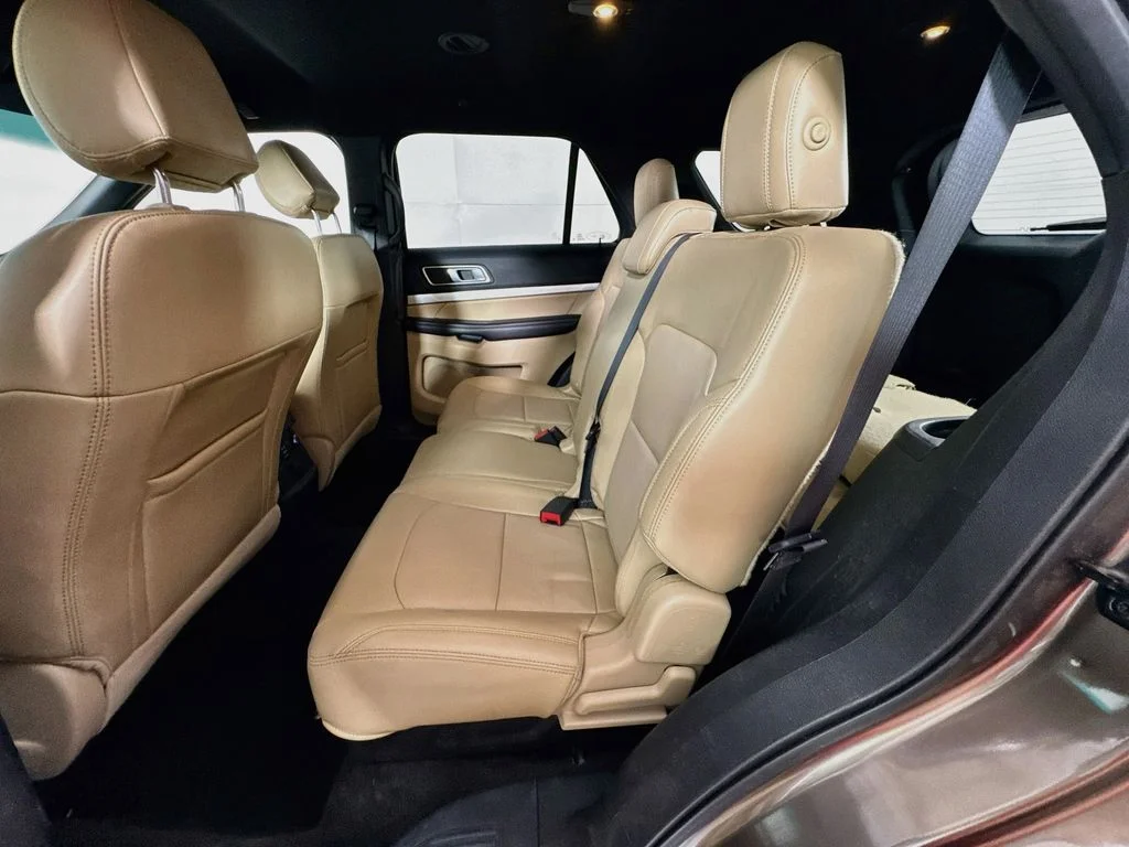 Used 2016 Brown Ford XLT image 29