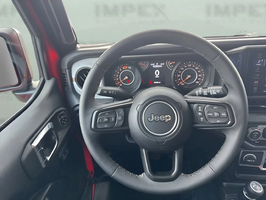 Used 2025 Red Jeep Sport S image 26