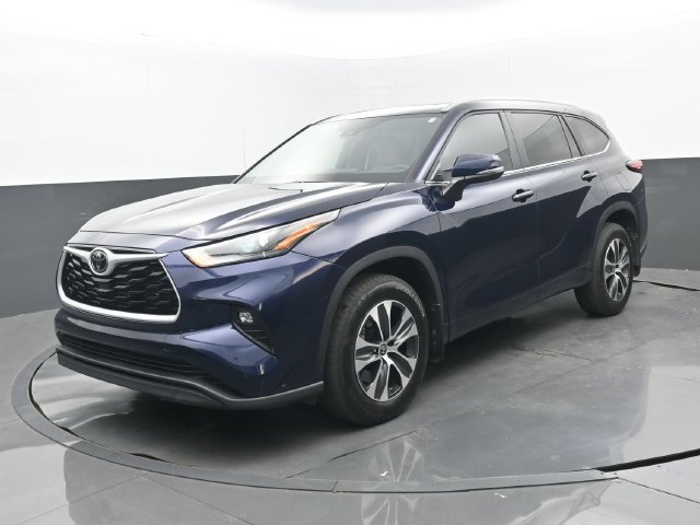 Used 2025 Blueprint Toyota XLE image 24