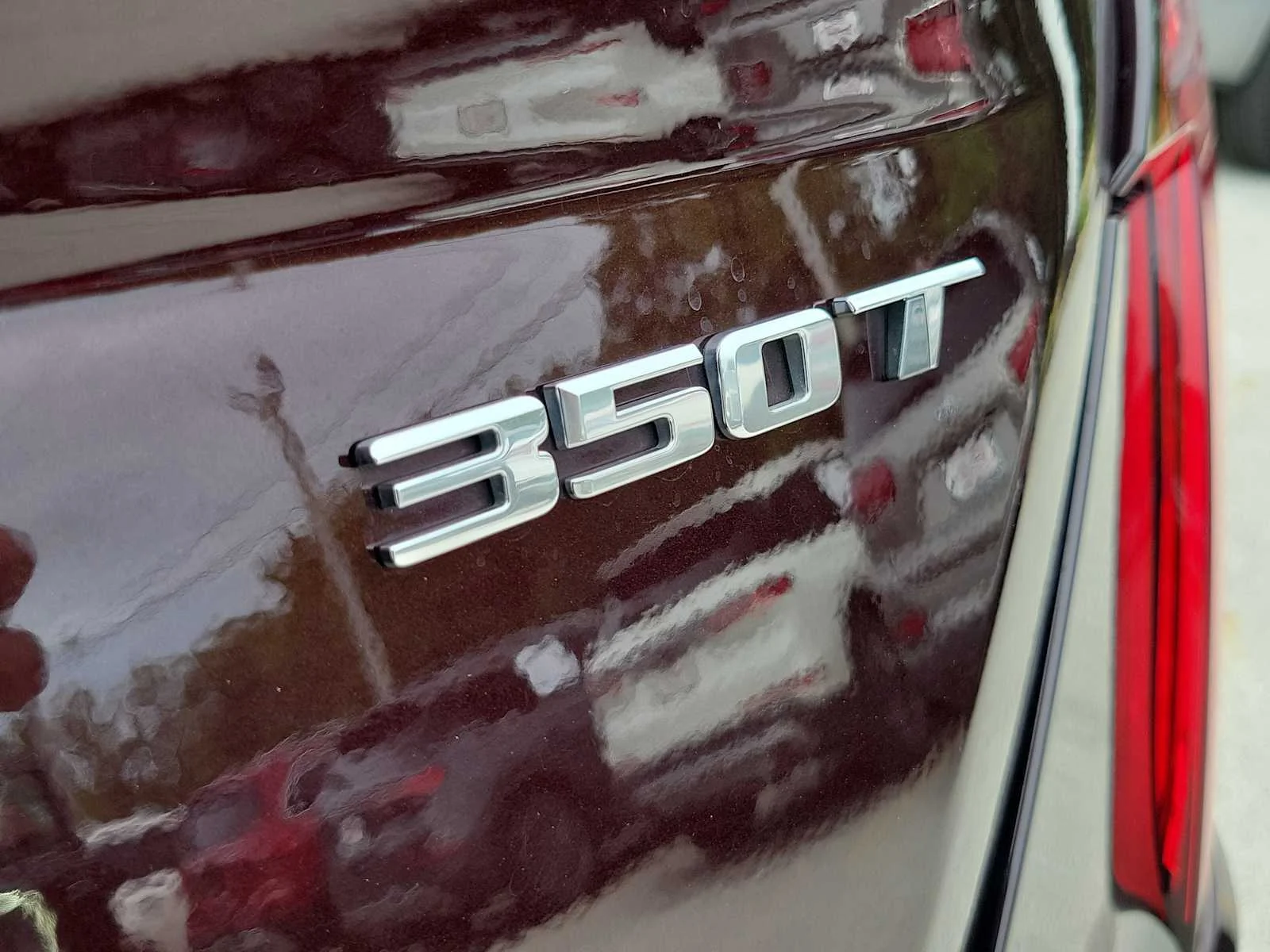 Certified Used 2021 GARNET METALLIC Cadillac Luxury image 9