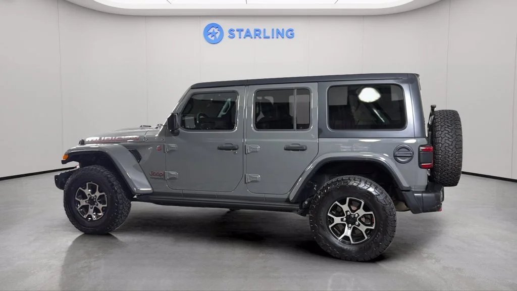 Used 2021  Jeep Unlimited Rubicon image 4