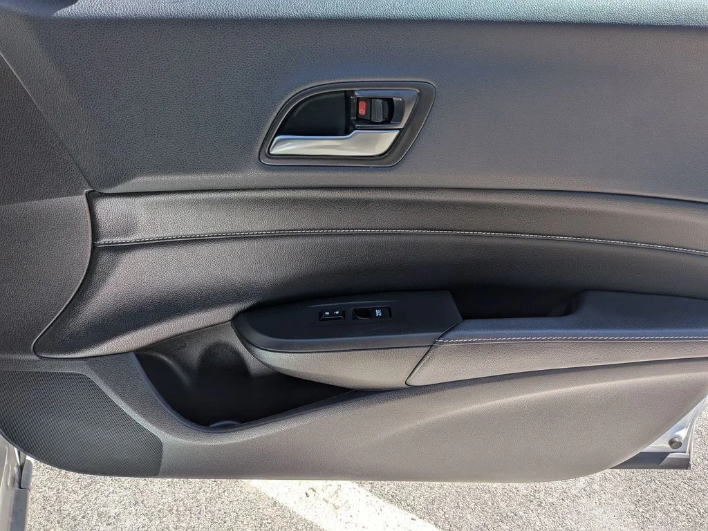 Used 2022  Acura Premium Package image 31