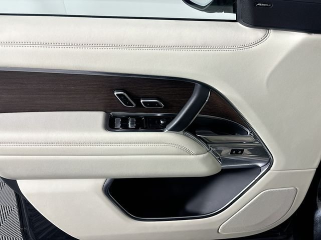 2023 Land Rover Range Rover SE - Photo 20