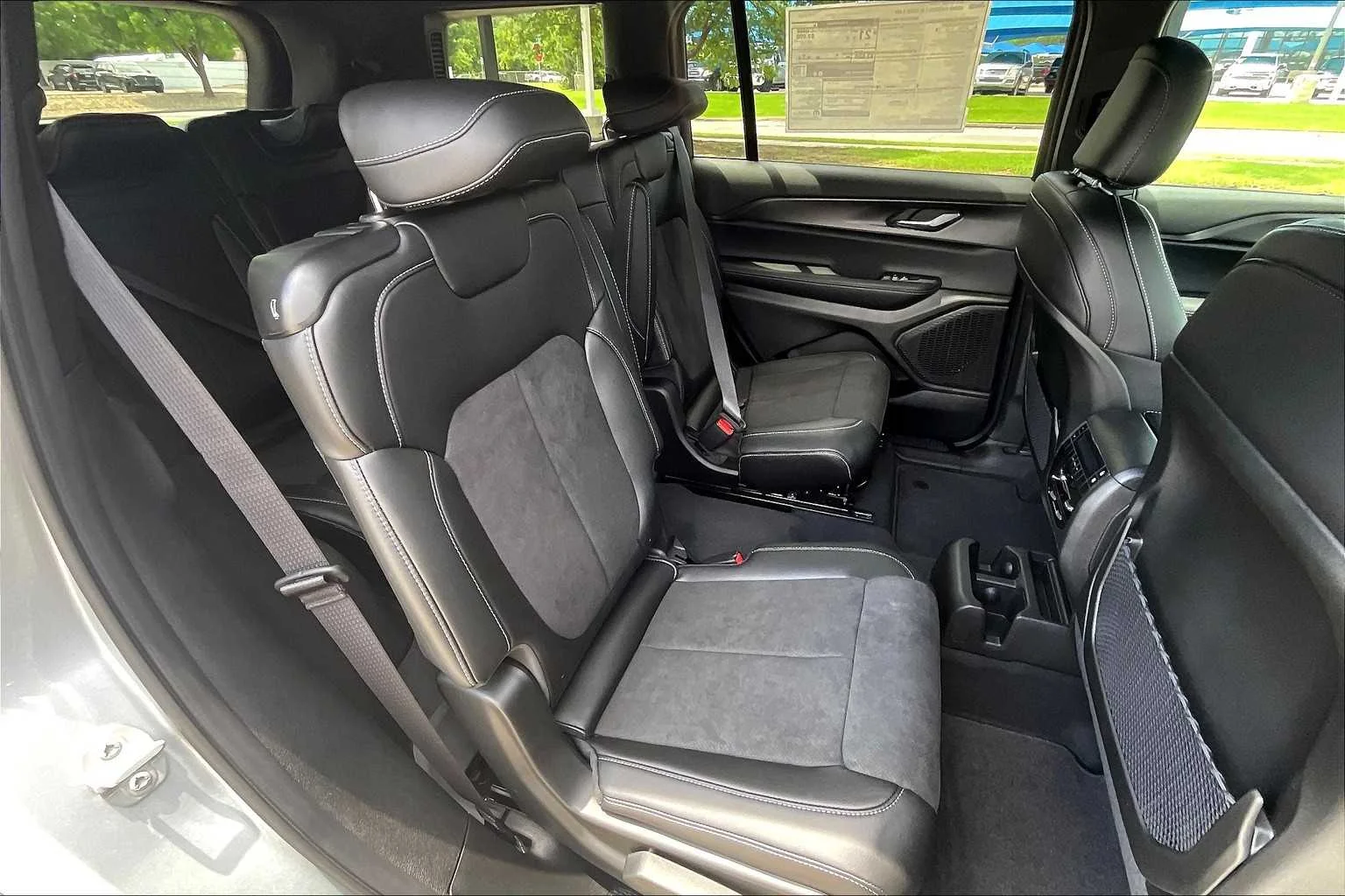 2025 Jeep Grand Cherokee L Altitude - Photo 21