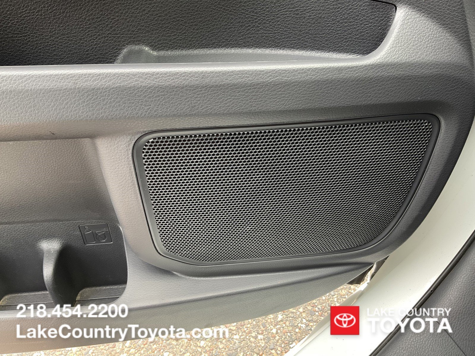 Used 2021 White Toyota LE image 32