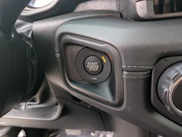 Used 2025 White Jeep Rubicon X image 24