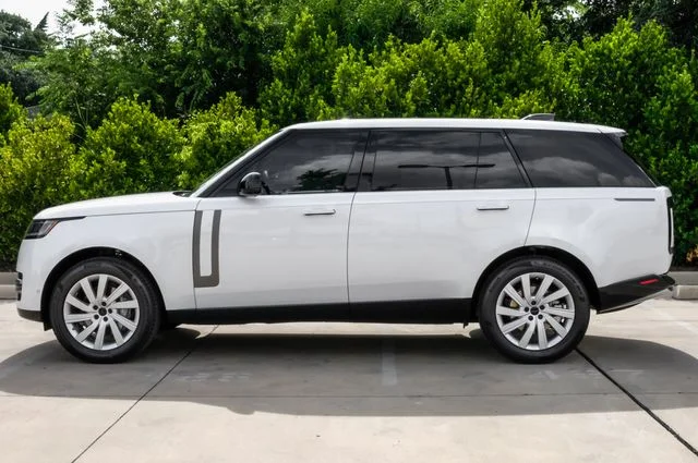 New 2026 White Land Rover SE image 15