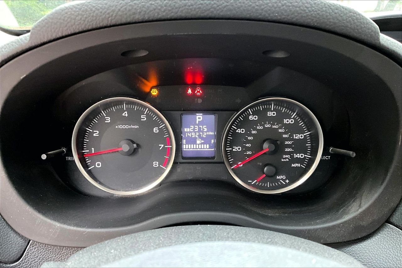 Used 2017 Silver Subaru 2.0i Premium image 9