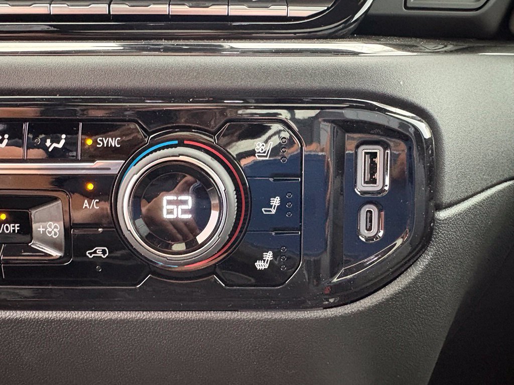 2026 Chevrolet Silverado 2500 HD ZR2 - Photo 13