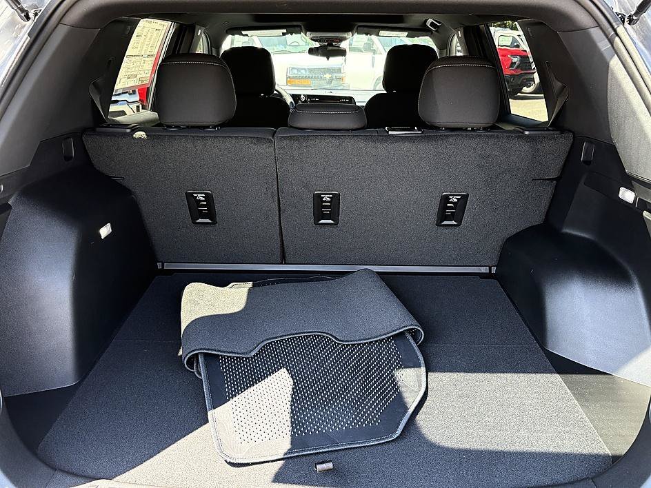 2026 Chevrolet Equinox LT - Photo 11