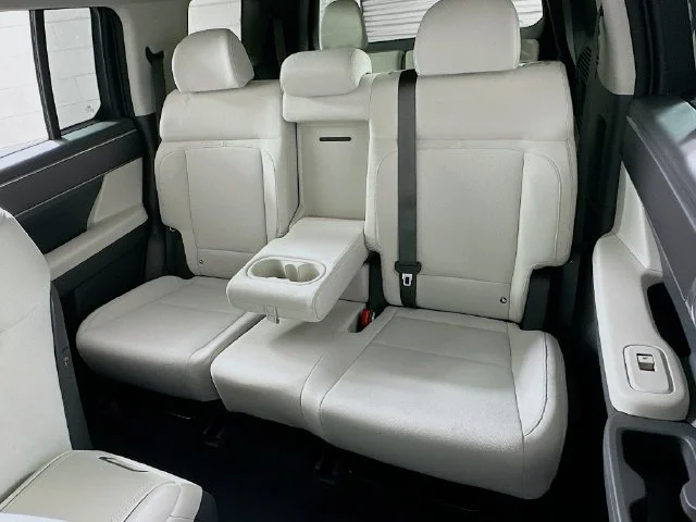 New 2026 Gray Hyundai SE image 11