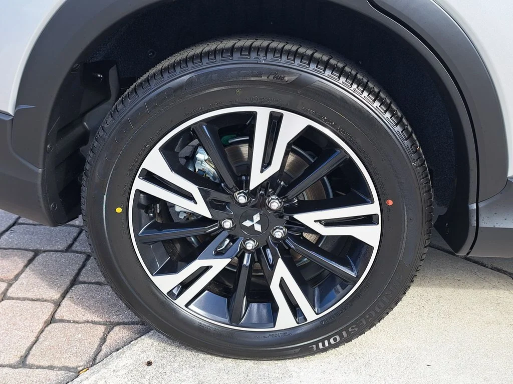 2026 Mitsubishi Eclipse Cross SE - Photo 7
