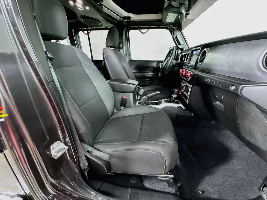 Used 2021 Gray Jeep Unlimited Willys image 33