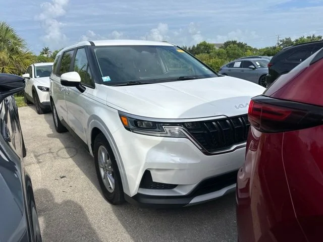 Used 2023 White Kia LX Seat Package image 1