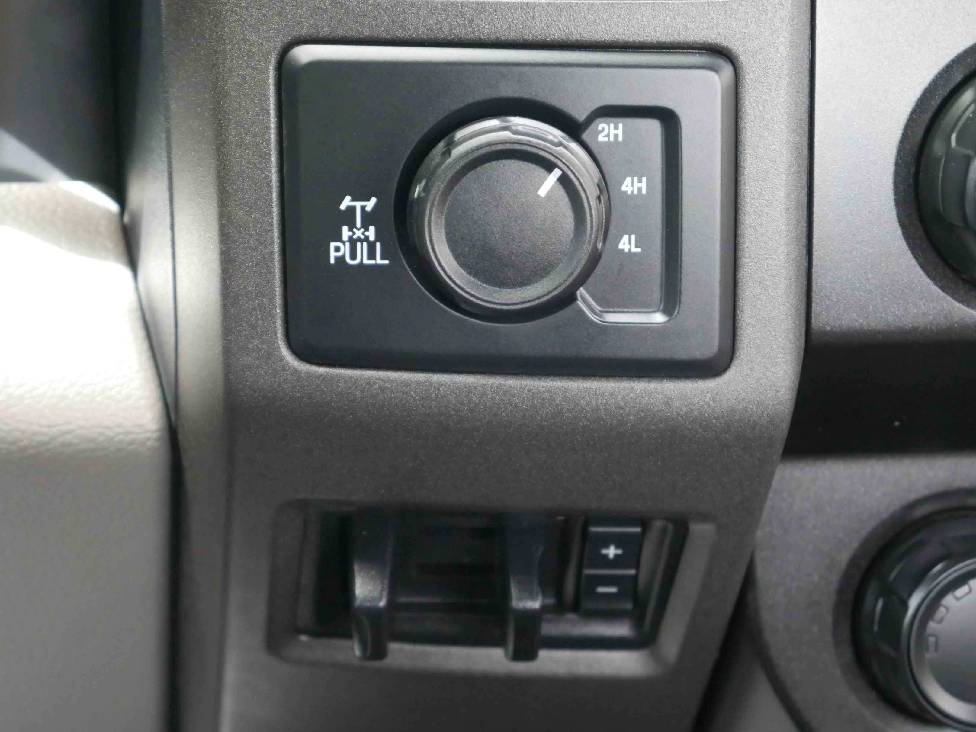 Certified Used 2022 Oxford White Ford XL image 8