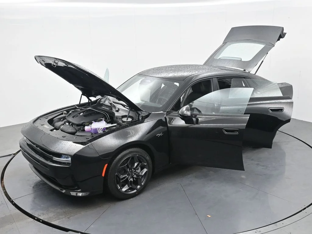 New 2026 Diamond Black Crystal Pearlcoat Dodge R/T image 45