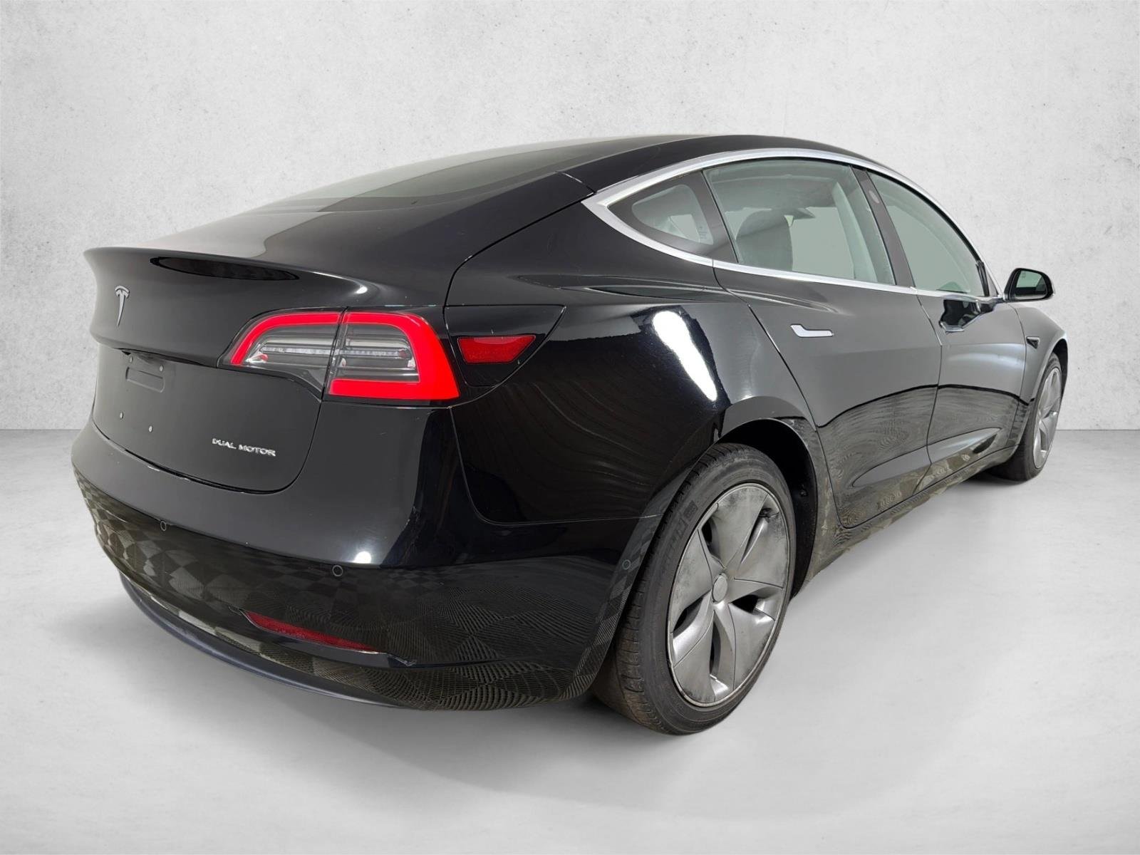 Used 2018 Black Tesla Long Range Battery image 5