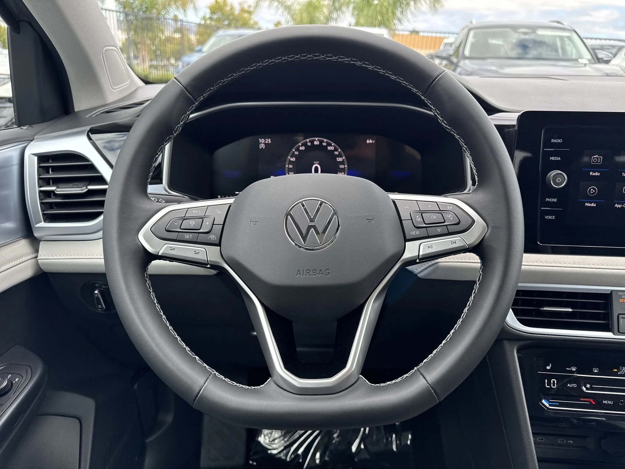 New 2026 Platinum Gray Metallic Volkswagen SE image 17
