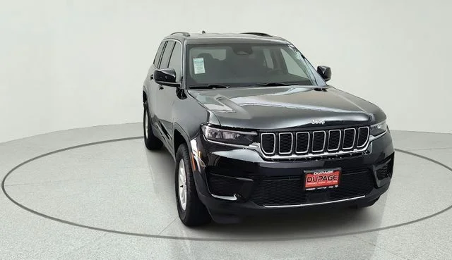Used 2023 Black Jeep Laredo image 2