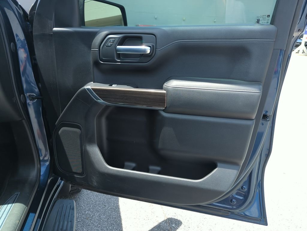 Used 2020 Blue Chevrolet RST image 30