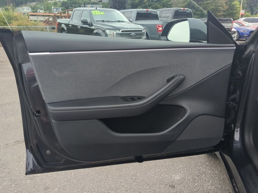 Used 2025 Stealth Gray Tesla Long Range image 12