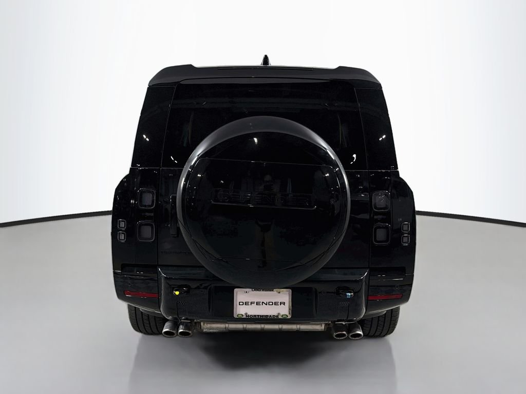 New 2026 Santorini Black Land Rover V8 image 6