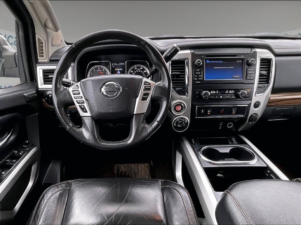 Used 2017 White Nissan SL image 17