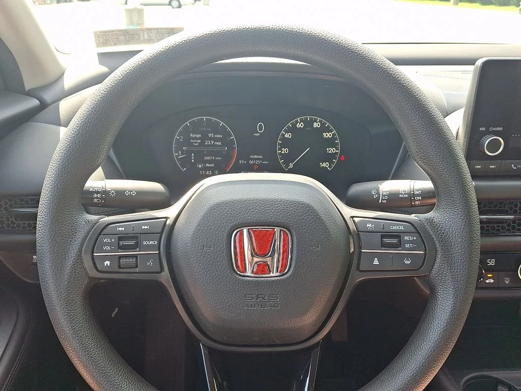 Used 2025  Honda LX image 18