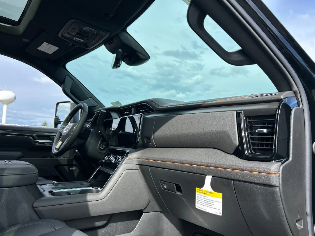 2026 GMC Sierra 2500HD AT4 - Photo 43