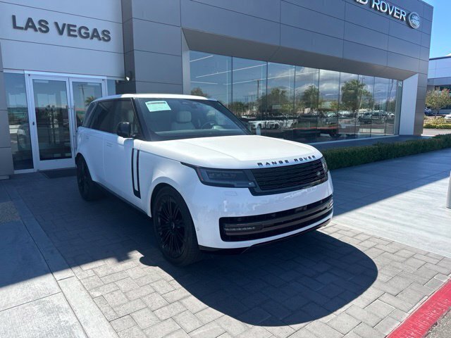 Certified Used 2024 White Land Rover SE image 3