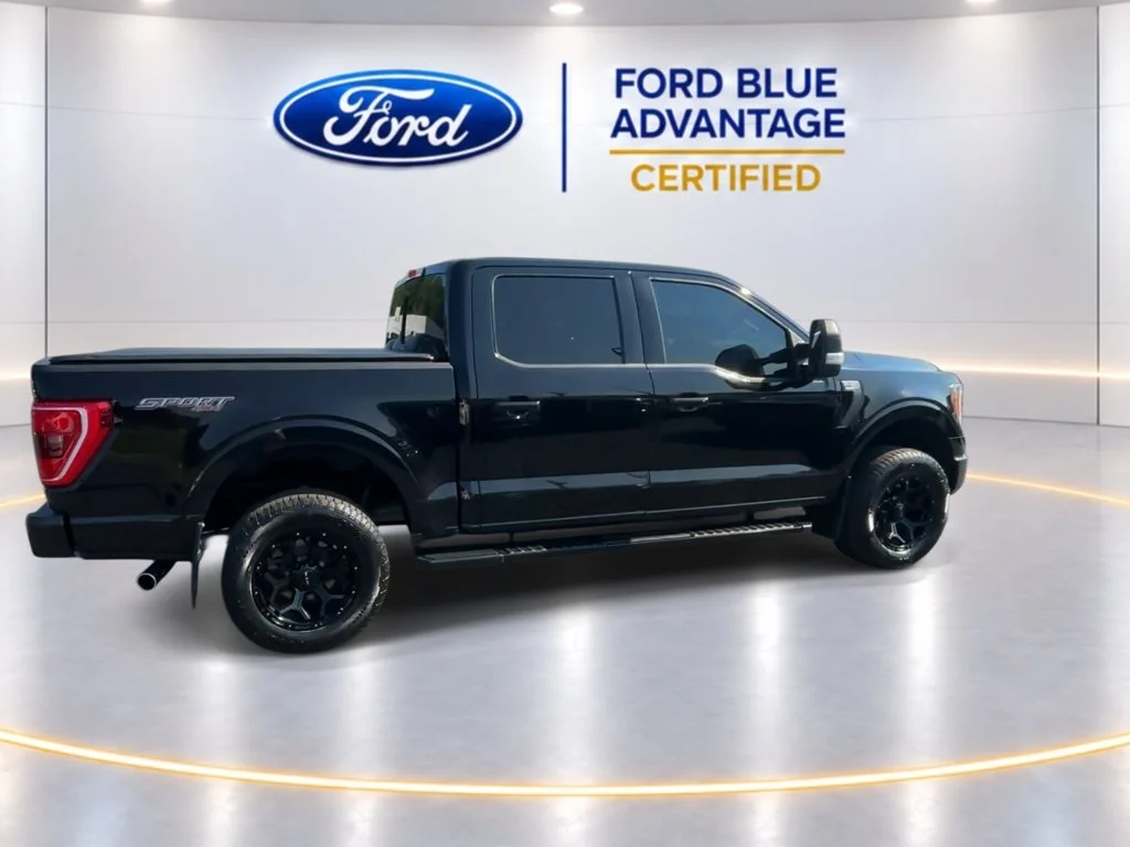 Certified Used 2023 Agate Black Metallic Ford XLT image 3