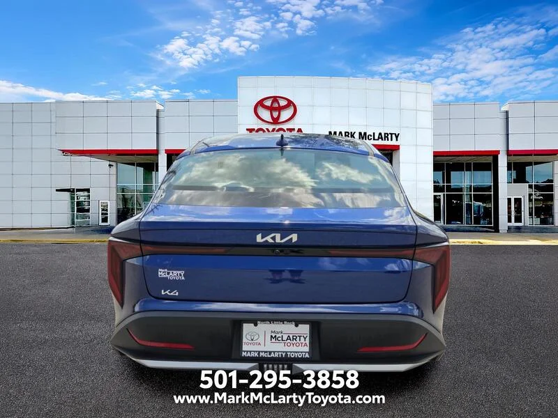 Used 2025 Deep Sea Blue KIA LXS FWD image 4
