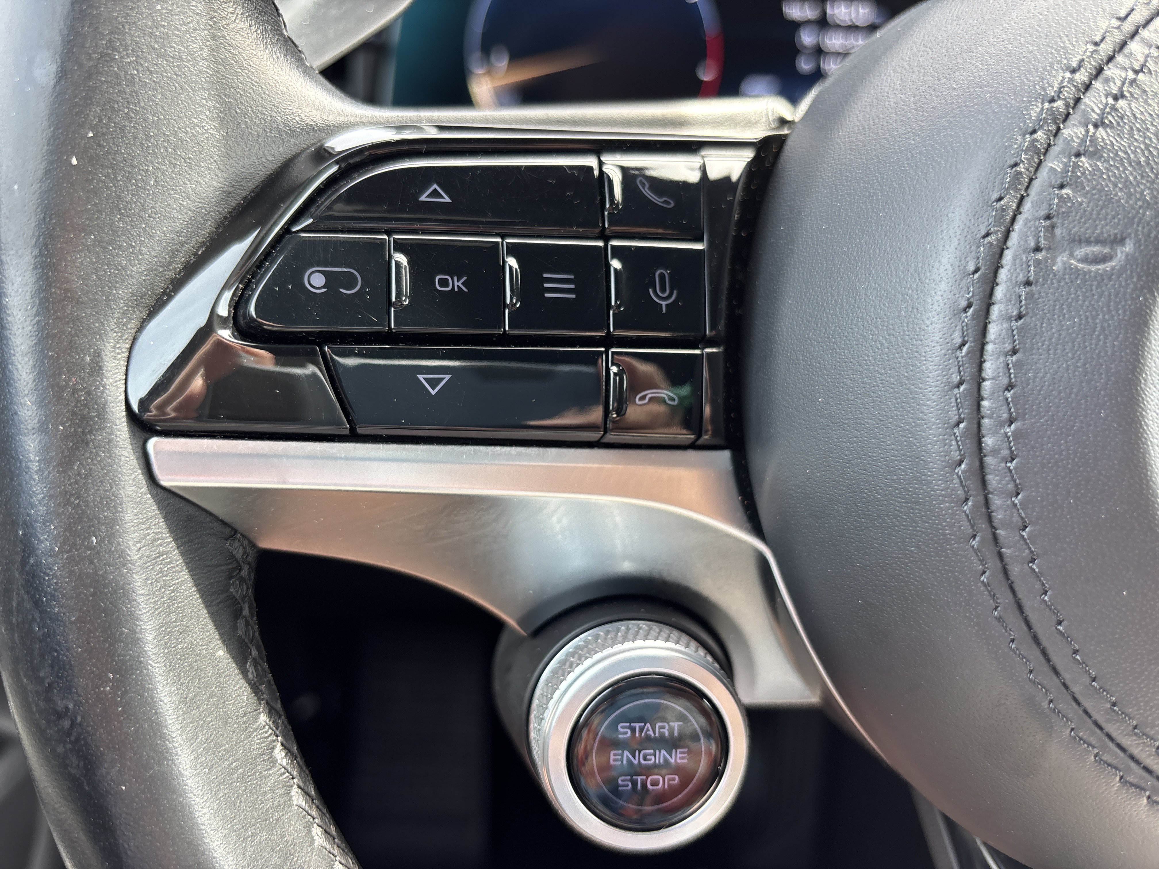 Used 2023 Grigio Lava Metallic Maserati GT AWD image 29