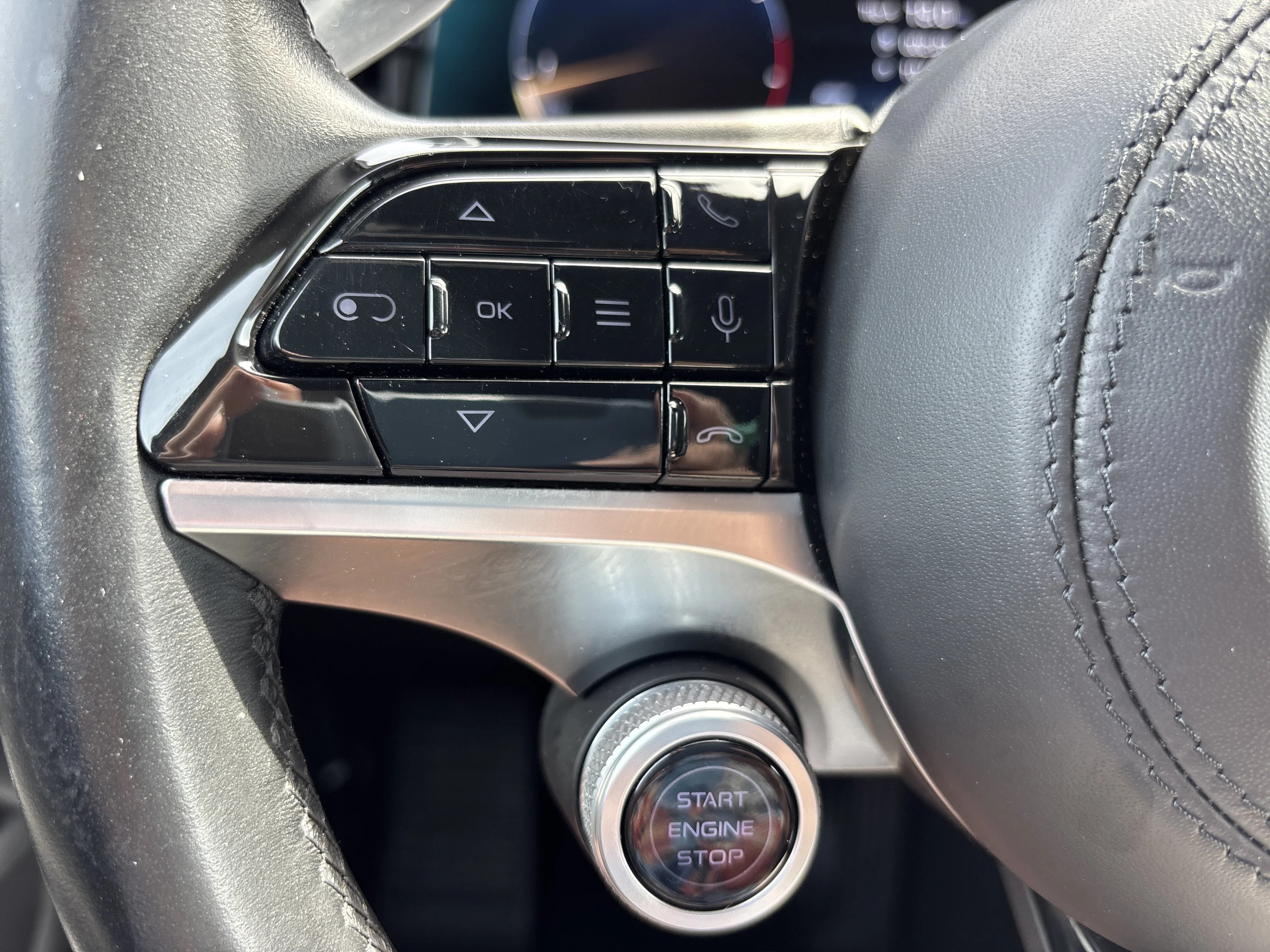 Used 2023 Grigio Lava Metallic Maserati GT AWD image 29
